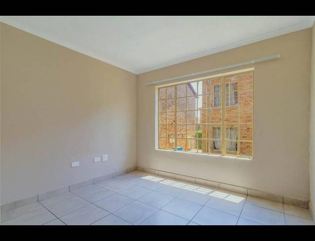 2 BEDROOM APARTMENT FOR SALE IN NORTHGATE